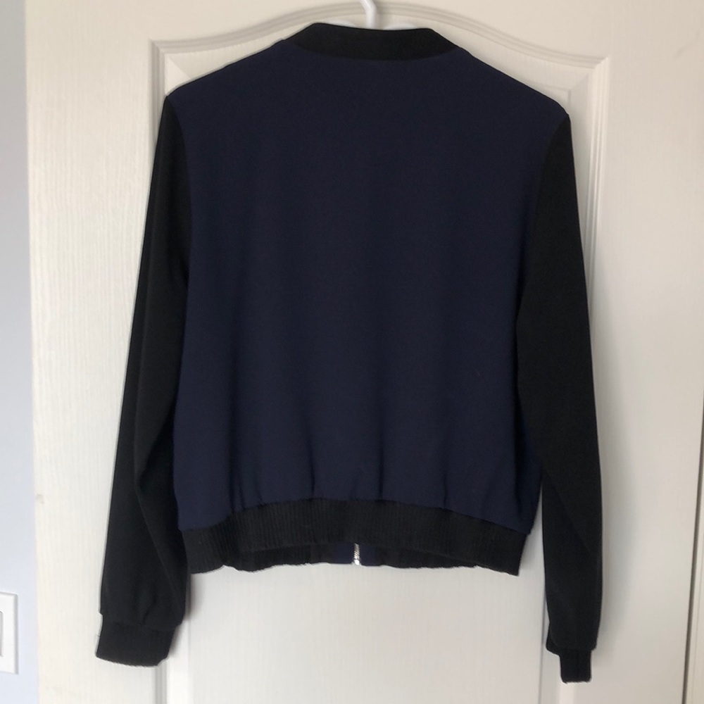 ARITZIA Babaton lightweight bomber - Picture 2 of 2